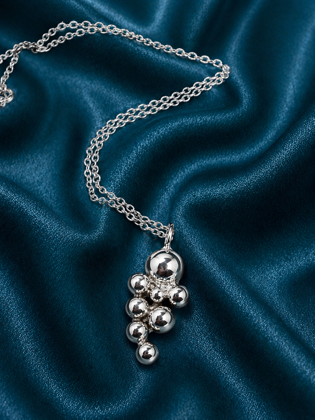 Silver Pebbles Necklace