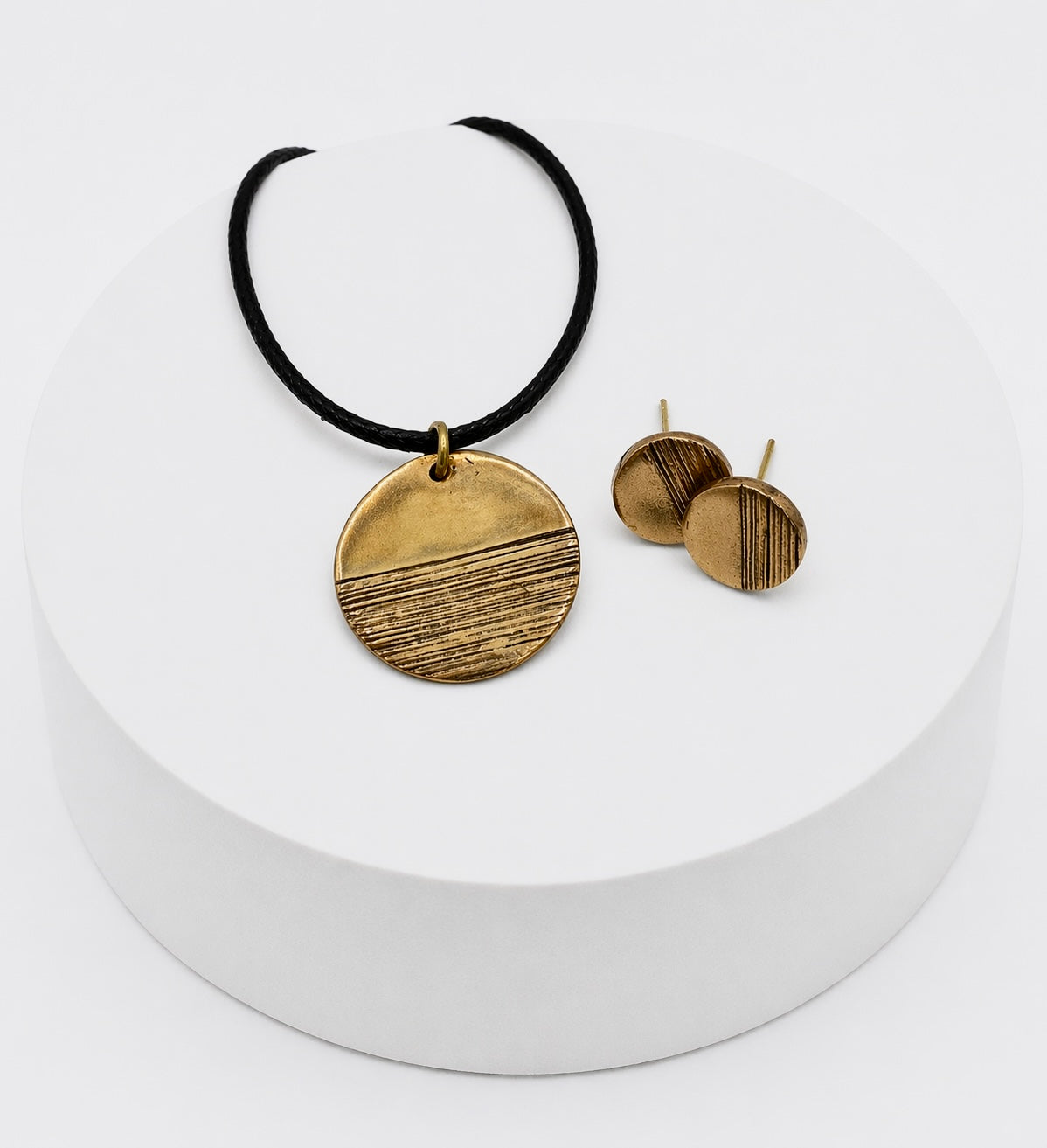Sunny Bronze Textured Circle Necklace