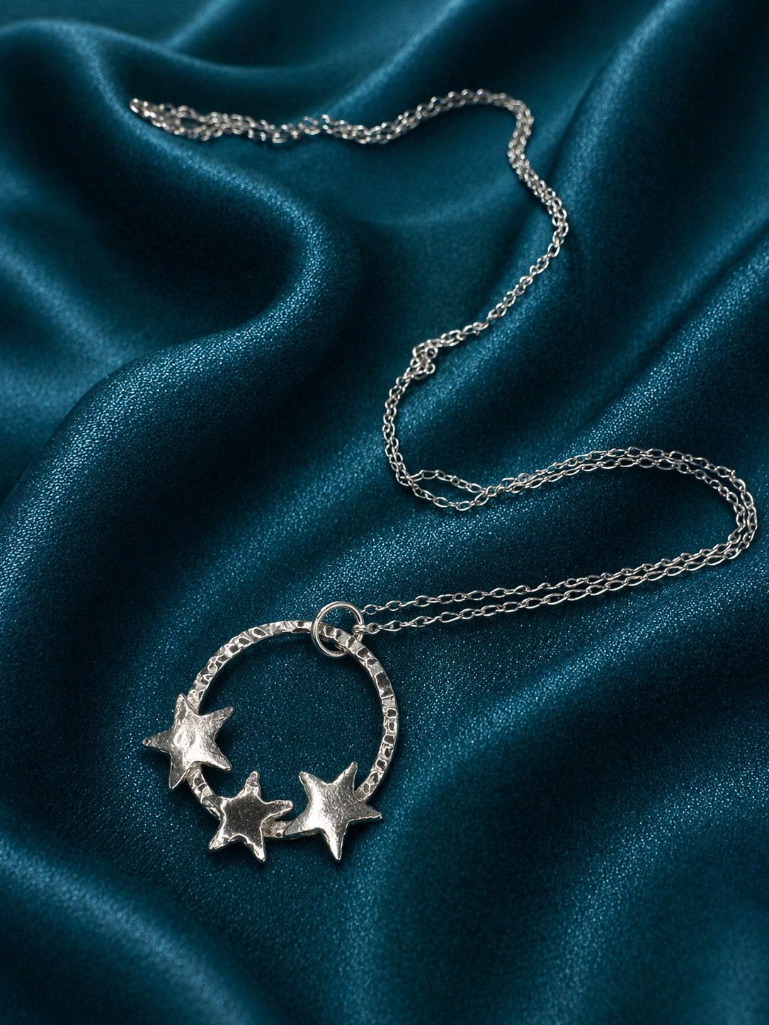 Silver Open Circle and Stars Necklace